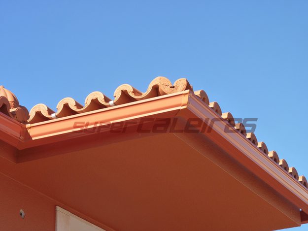 Caleiras em Aluminio Lacado