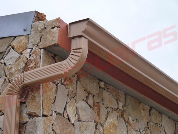 Caleiras em Aluminio Lacado