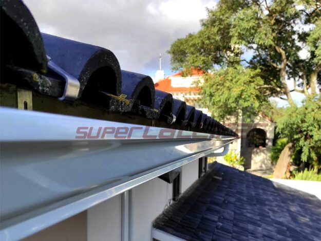 Caleiras em Alumínio Lacado