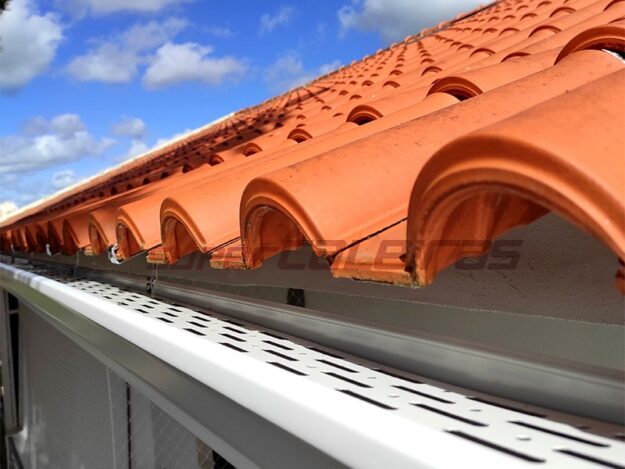 Caleiras em Alumínio Lacado