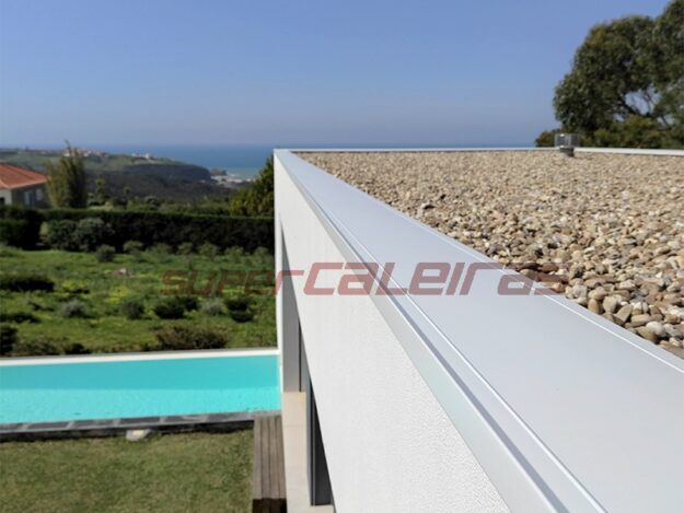 Rufos em Alumínio Lacado